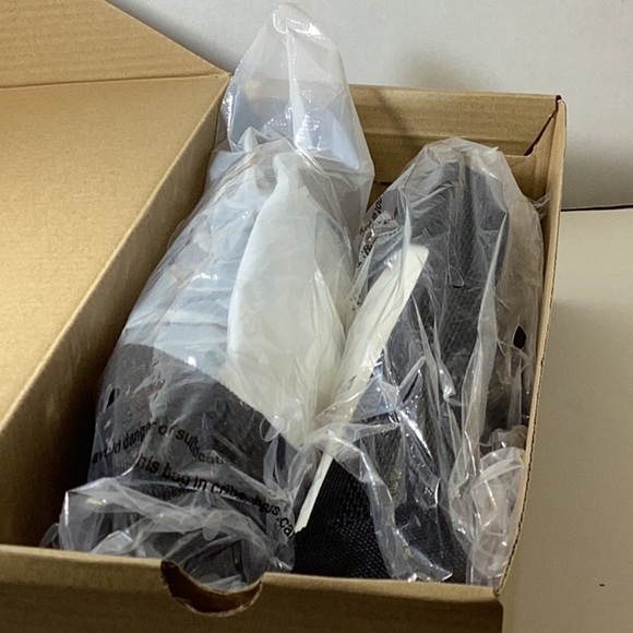 Mia Women's Corrine Slip - Picture 10 of 10